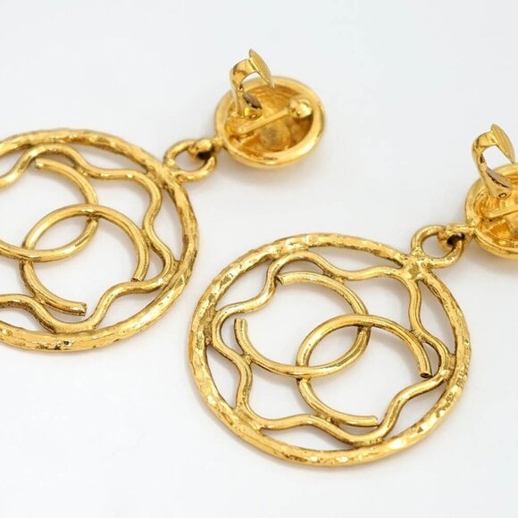 CHANEL CC Logos Round Drop Dangle Clip-On Earrings Gold Tone #26792 - Picture 4 of 5